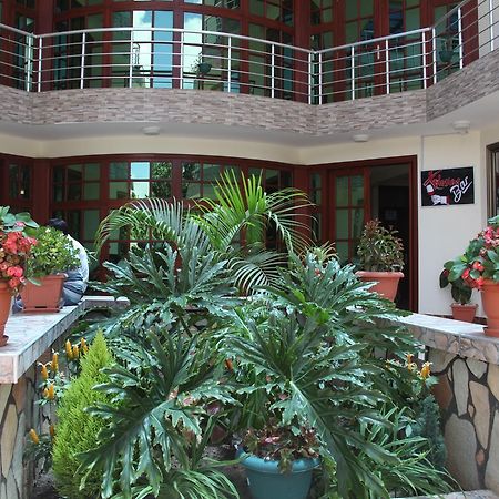 Merves Hotel Arusha Exteriör bild