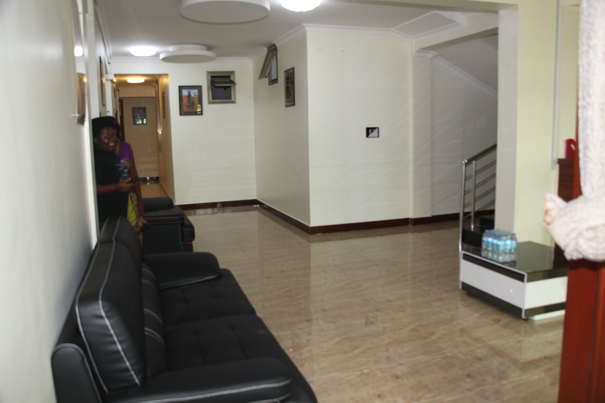 Merves Hotel Arusha Exteriör bild